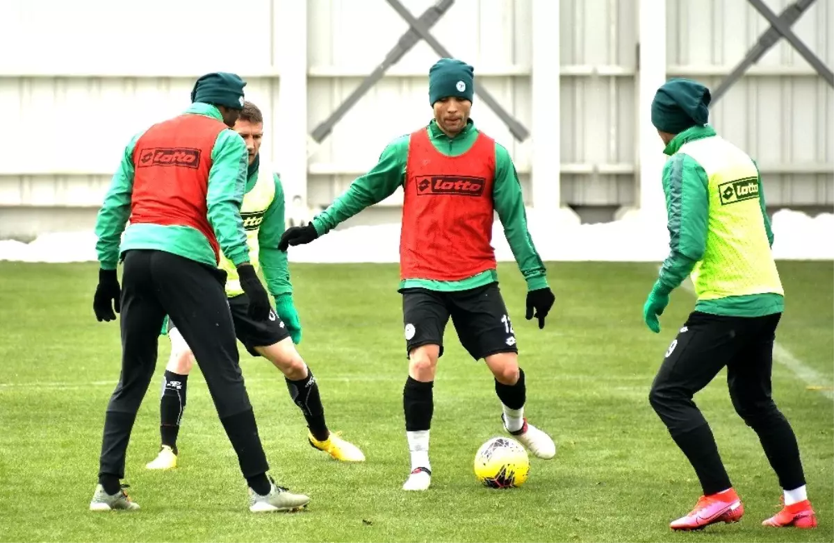 Konyaspor\'da hazırlıklar sürüyor