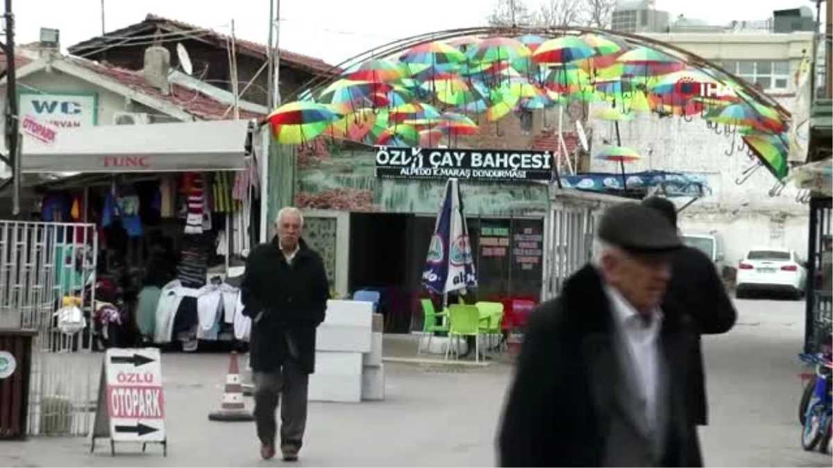 Öğrenci kenti Eskişehir\'de okulların tatili esnafı endişelendirdi