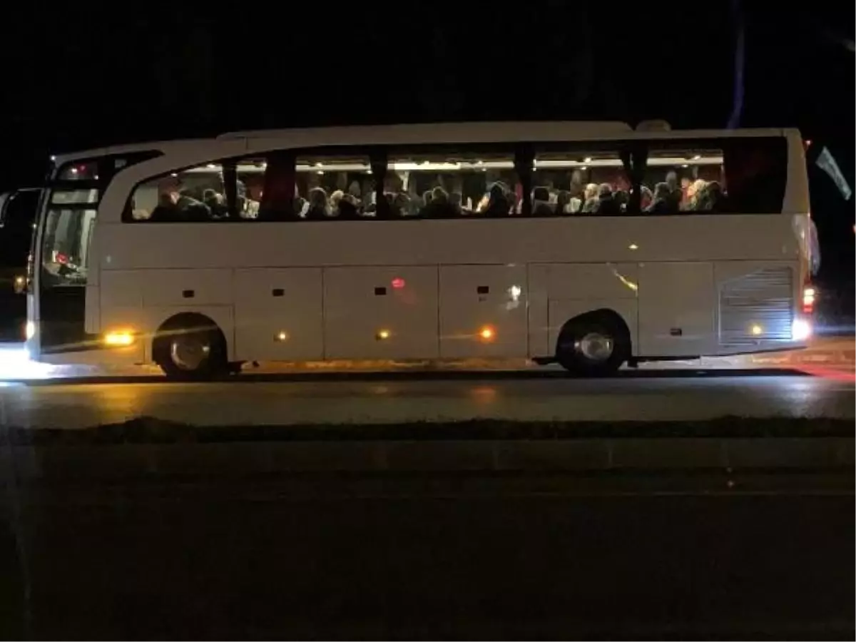 Otobüs şoförü, koronavirüs şüphesiyle hastaneye kaldırıldı