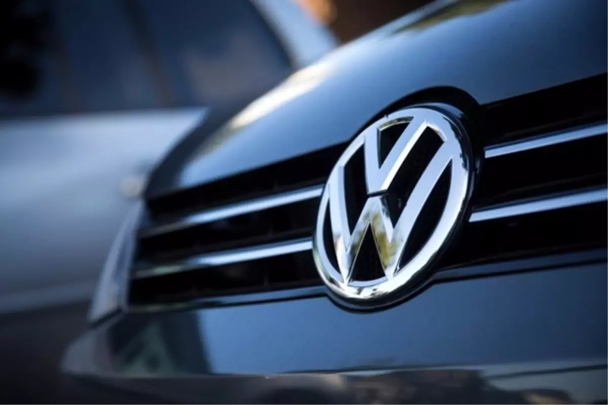 Volkswagen, koronavirüs nedeniyle Avrupa\'da üretime ara verecek