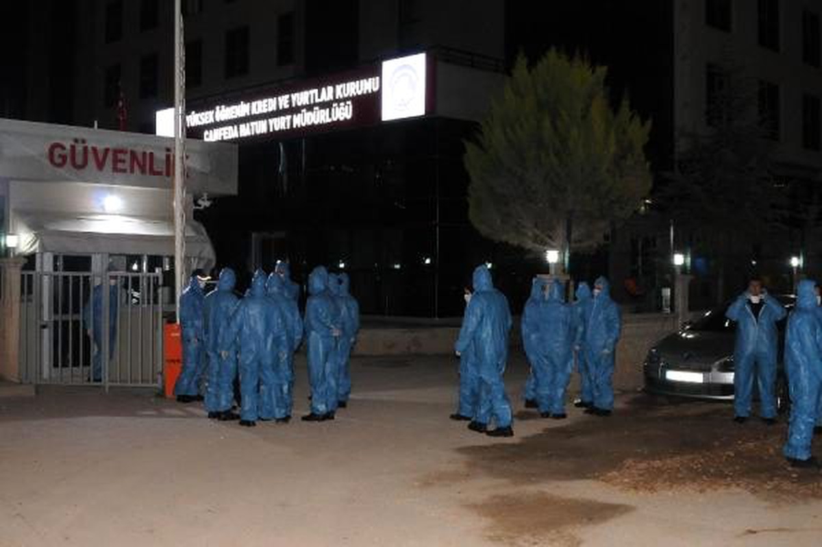Yurtdışından gelen vatandaşlar Kocaeli\'deki yurtlara yerleştirildi