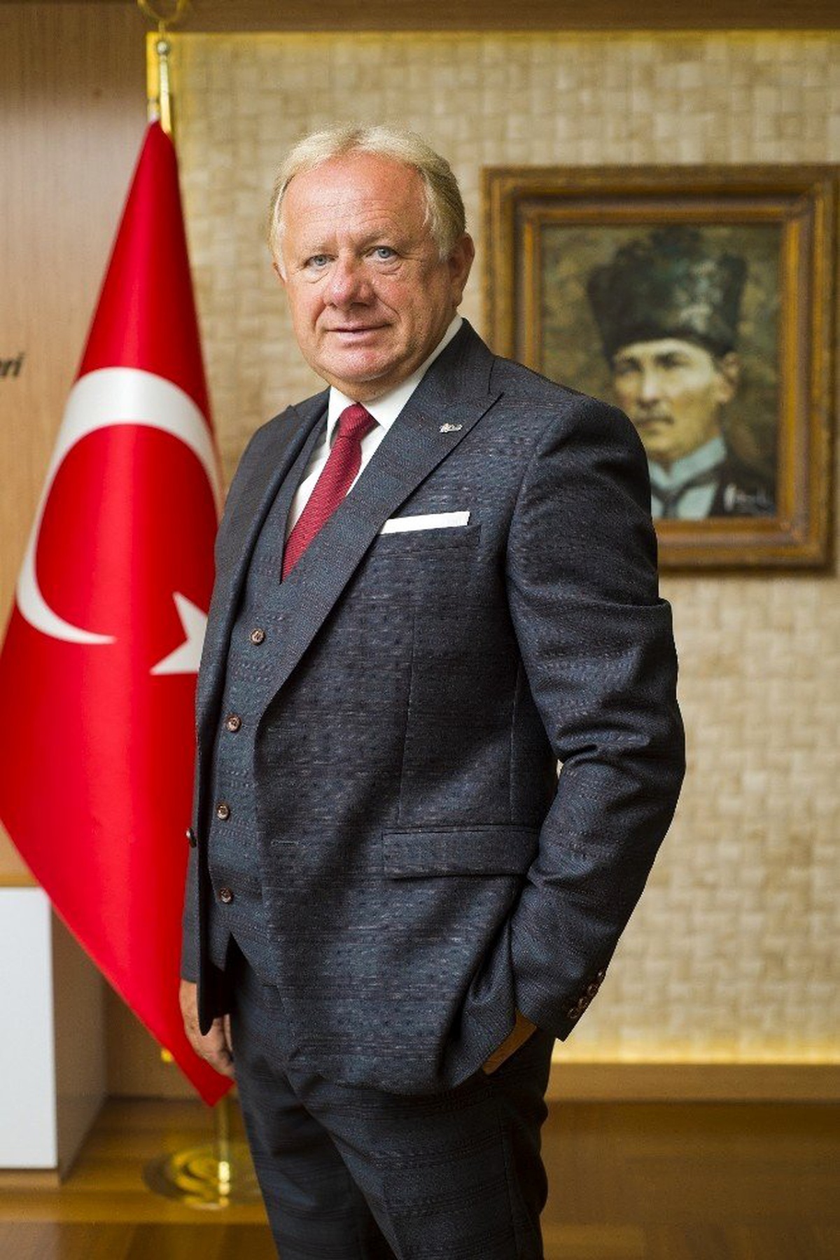 Adil Pelister: "Ekonomik istikrar kalkanı paketi ile bu sürecin üstesinden geleceğimize inanıyoruz"