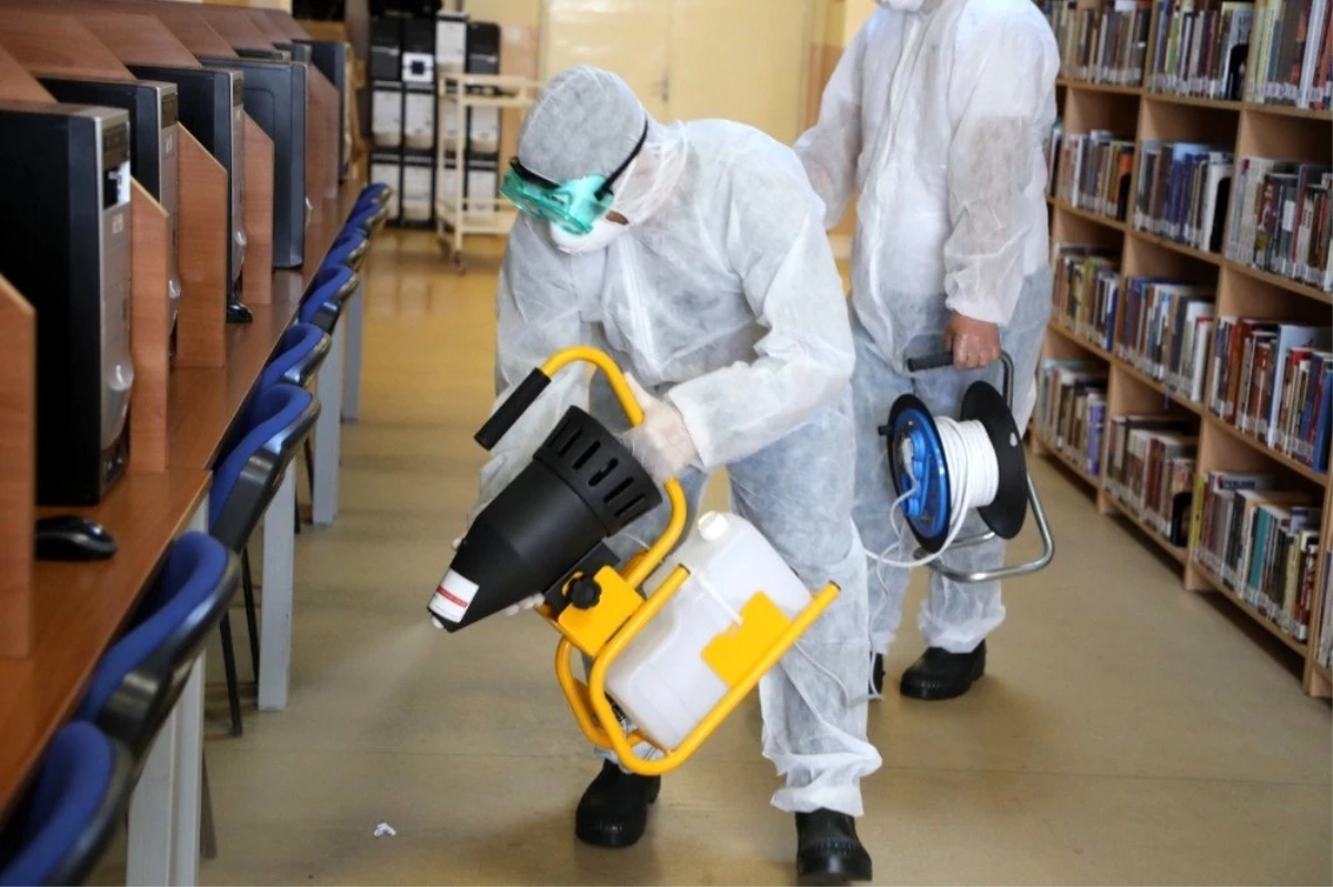 Bartın Üniversitesi\'nde dezenfekte çalışmaları devam ediyor