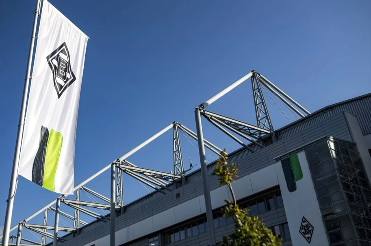 Borussia Mönchengladbach\'ta futbolcular gelirlerinden vazgeçti