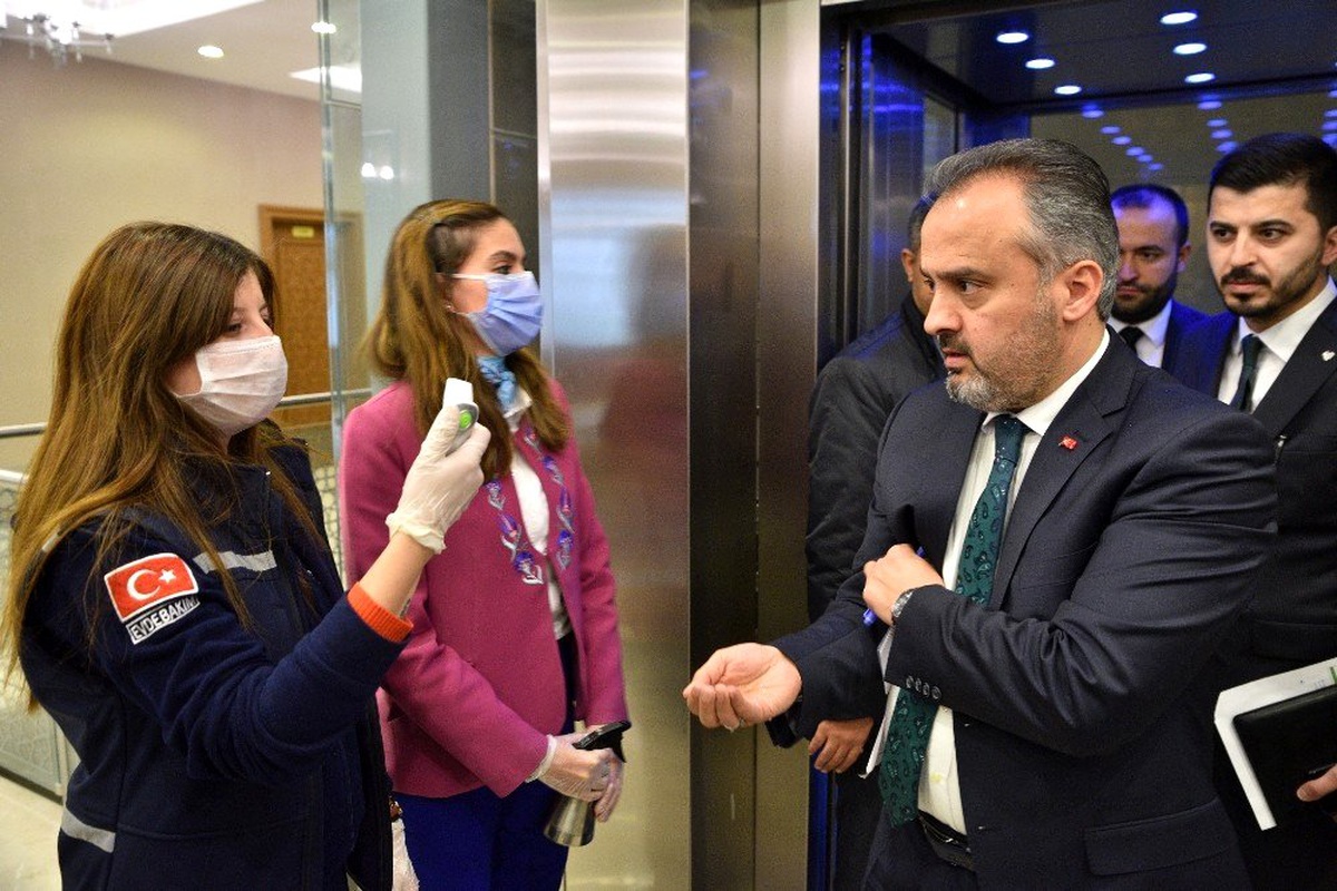 Bursa Büyükşehir meclisinde üst düzey korona önlemi