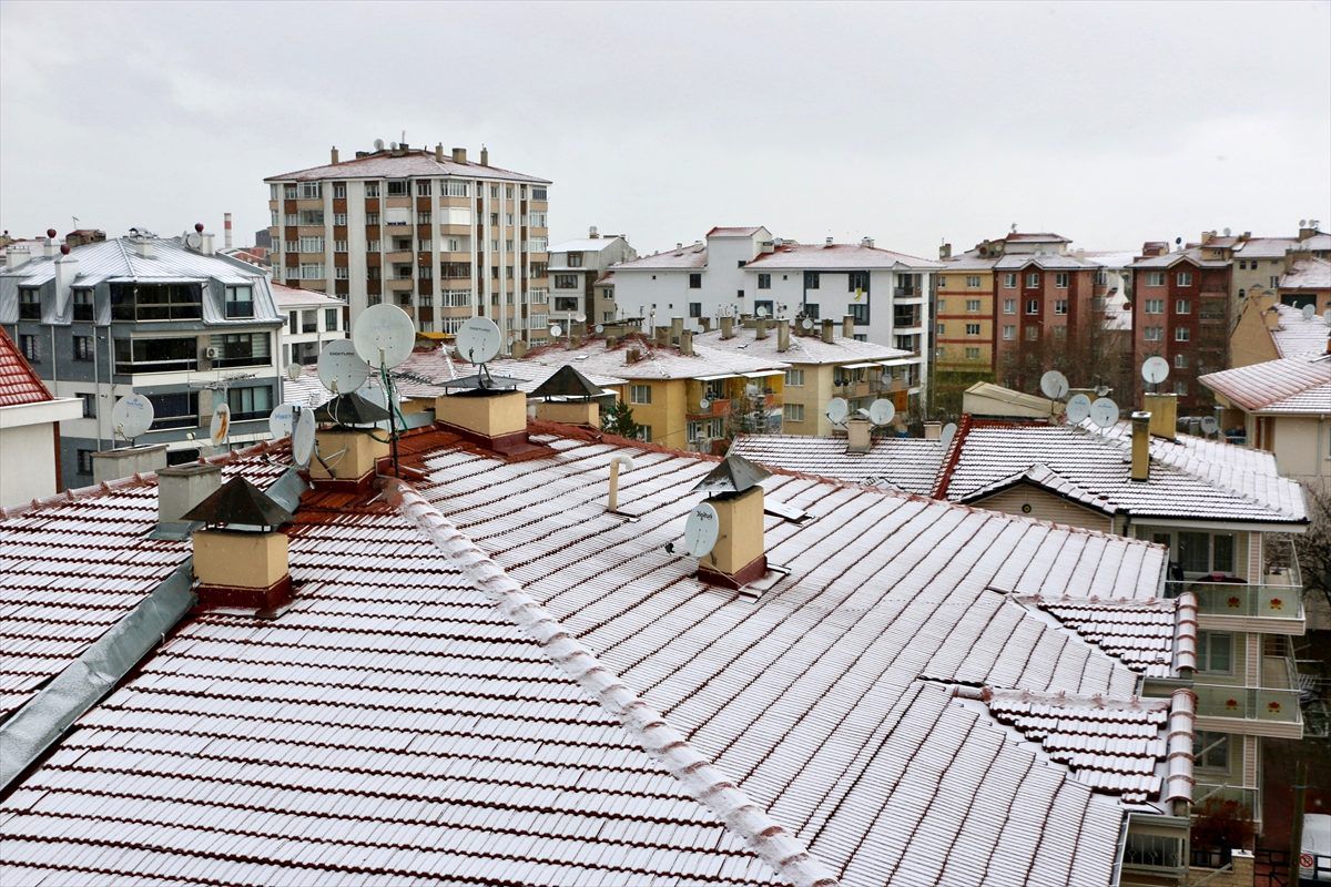 Eskişehir\'de kar yağışı etkili oldu
