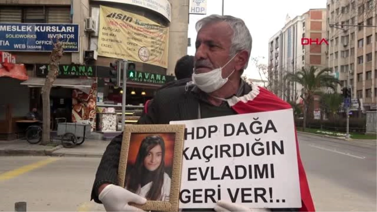 İzmir\'deki babanın HDP önündeki evlat nöbeti sürüyor