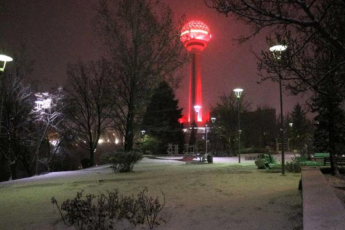 Kar yağışı, Ankara\'yı beyaza bürüdü