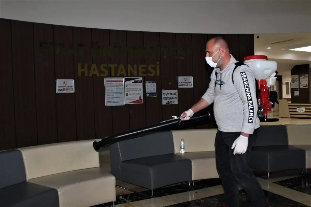 Korona virüsüne karşı Fırat Üniversitesi Hastanesi dezenfekte edildi