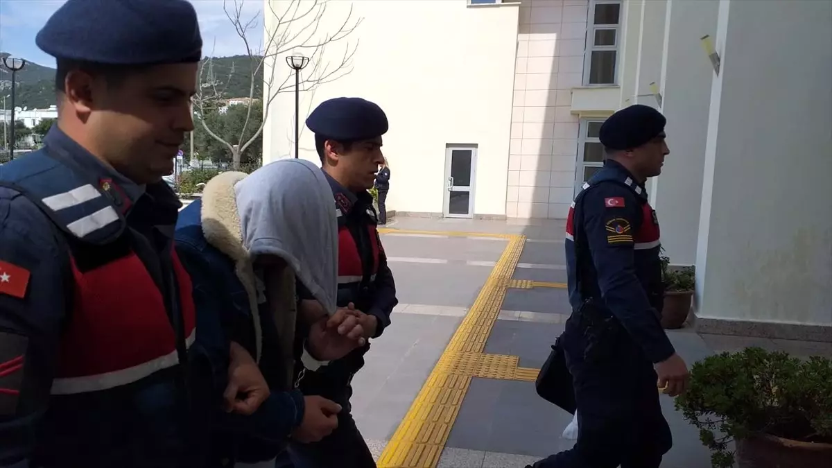 Muğla\'da asılsız koronavirüs paylaşımı yapan kişi gözaltına alındı