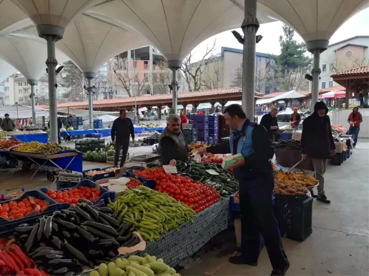 Pazar esnafına korona virüs anlatıldı