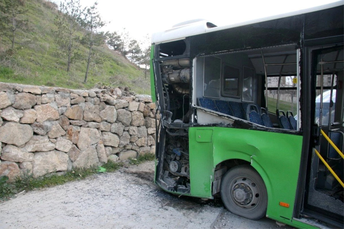 Arızalanan otobüs duvara çarparak durabildi