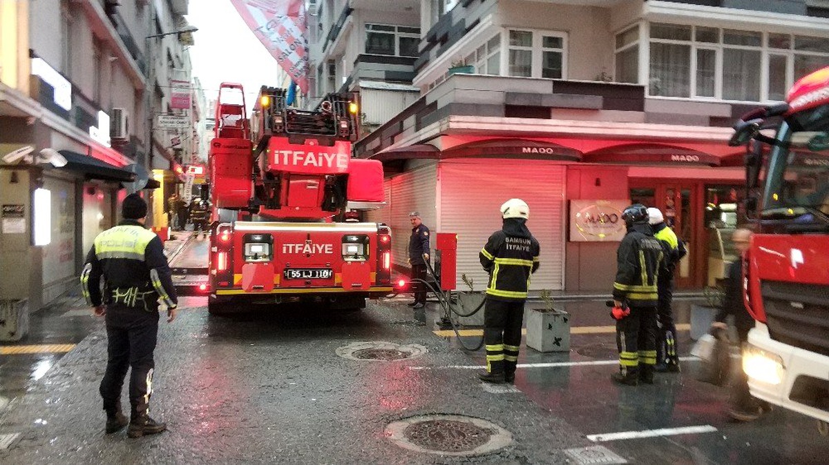 Bacadan çıkan duman itfaiyeyi alarma geçirdi