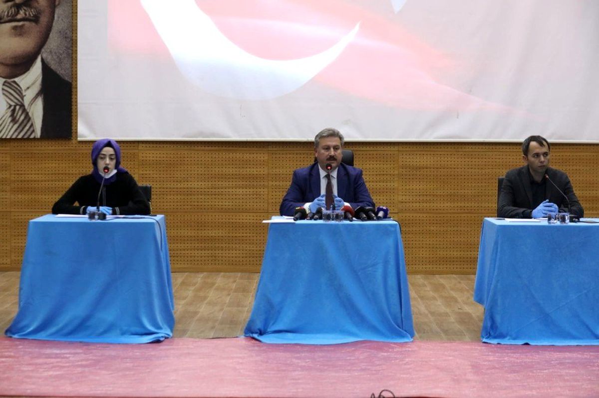 Başkan Palancıoğlu: "Otopark Yönetmeliği ile ilgili olarak işlemlerde yoğunluğun en aza indirilmesi...