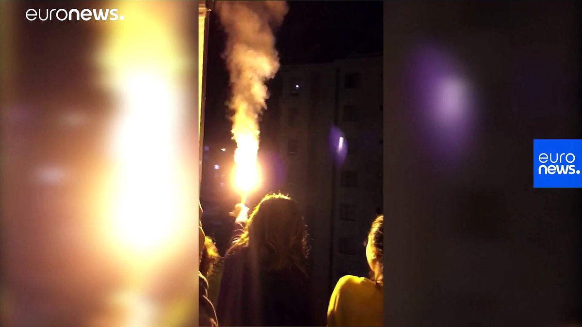 Covid-19 gölgesinde Nevruz kutlamaları pencere ve balkonlardan yapıldı