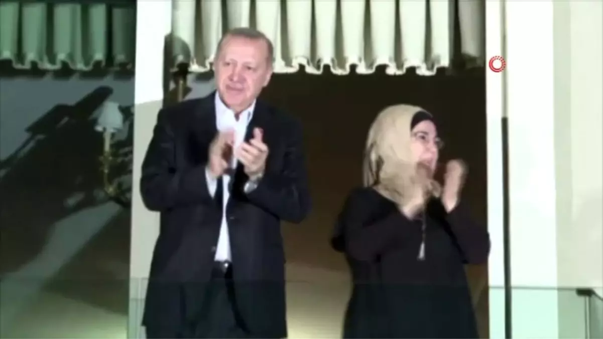 Cumhurbaşkanı Erdoğan ve eşi Emine Erdoğan\'dan sağlık çalışanlarına destek