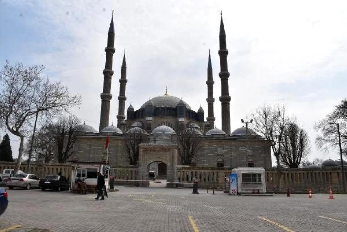 Edirne\'de, camilerde cuma namazı kılınmadı