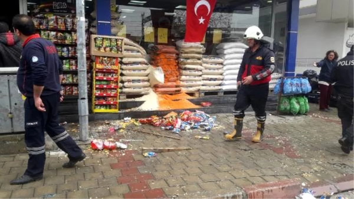 Genç kız kavga ettiği sevgilisinin çalıştığı marketi yakmak istedi