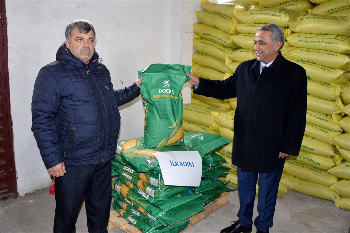 Havza\'da üreticilere silajlık mısır tohumu dağıtıldı