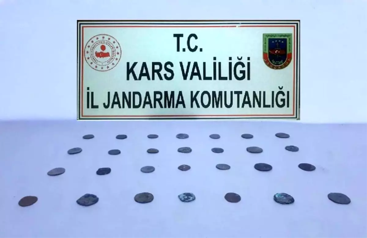 Kars\'ta jandarma sikke ele geçirdi