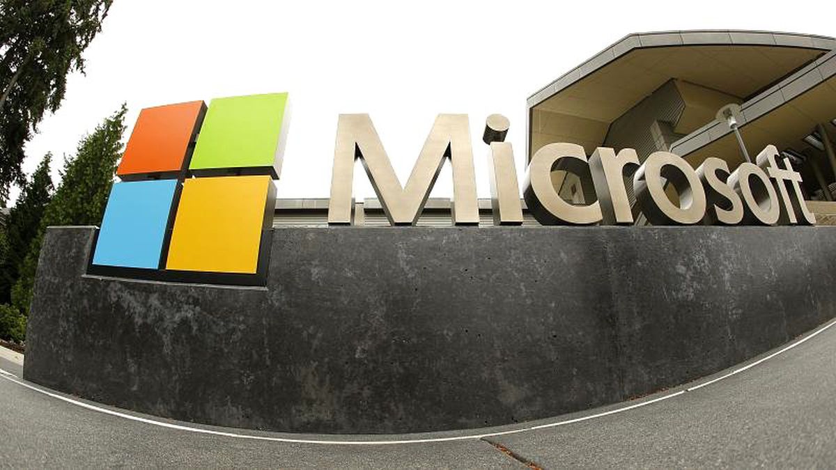 Koronavirüs nedeniyle evden çalışanlara Microsoft Teams\'ten kolaylaştırıcı yenilikler