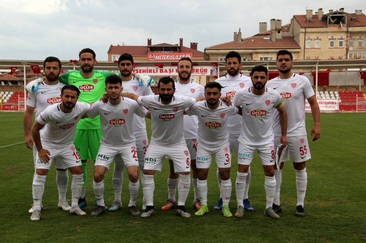 Nevşehir Belediyespor\'da futbolculara izin verildi