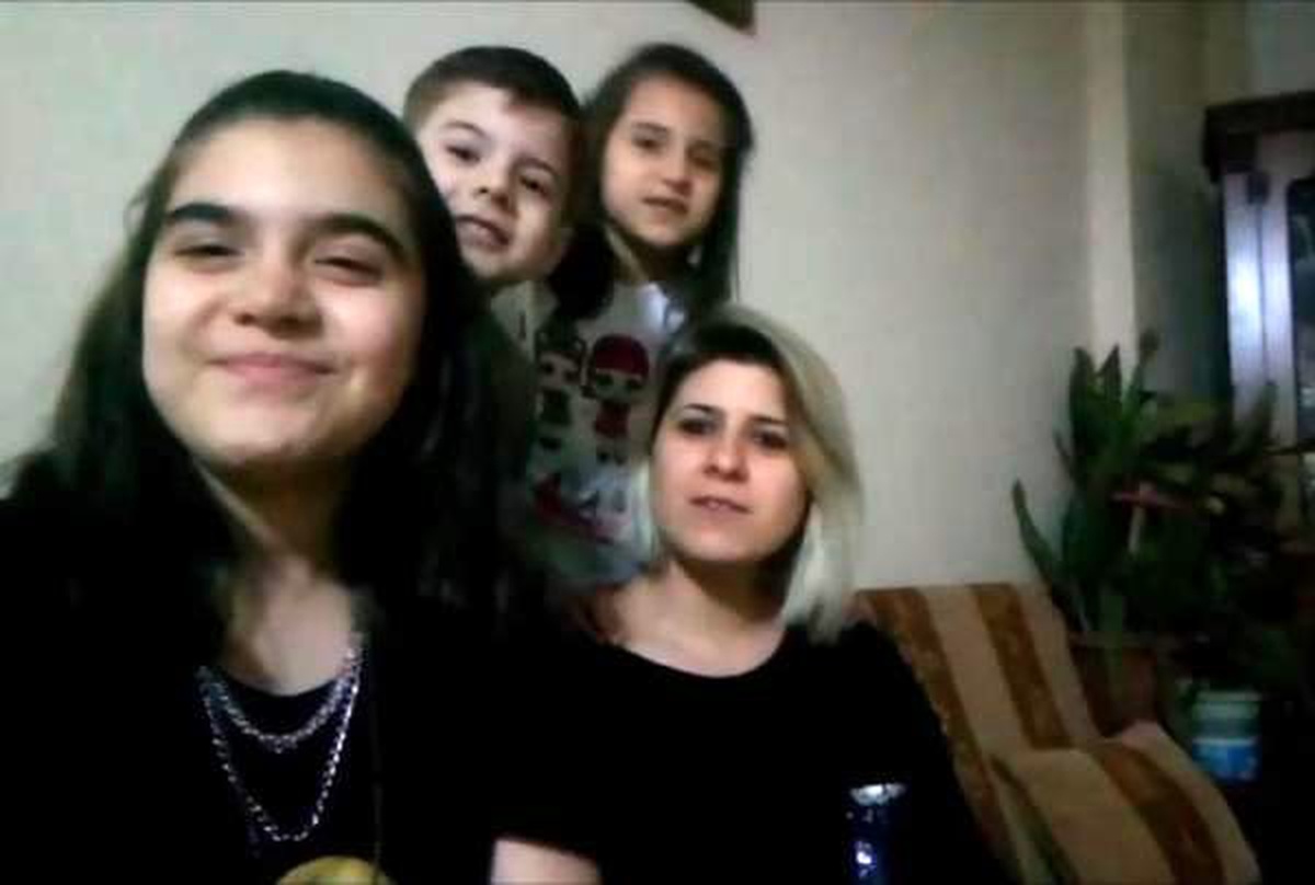 Öğrenci ve velilerden sağlık çalışanlarına moral videosu