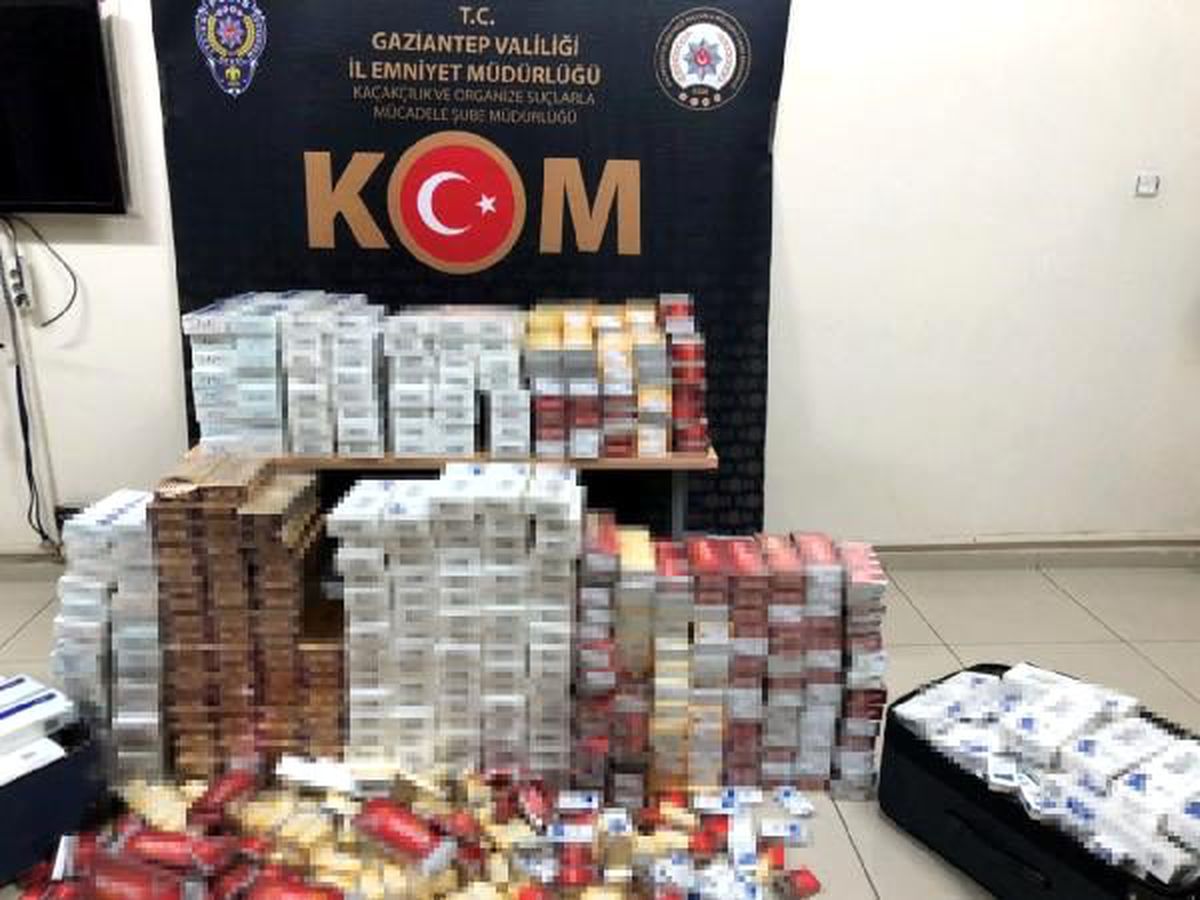 Otomobilde kaçak sigaralar bulundu, sürücü gözaltına alındı