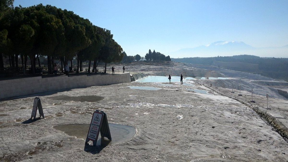 Pamukkale ve Leodikya girişleri kapatıldı