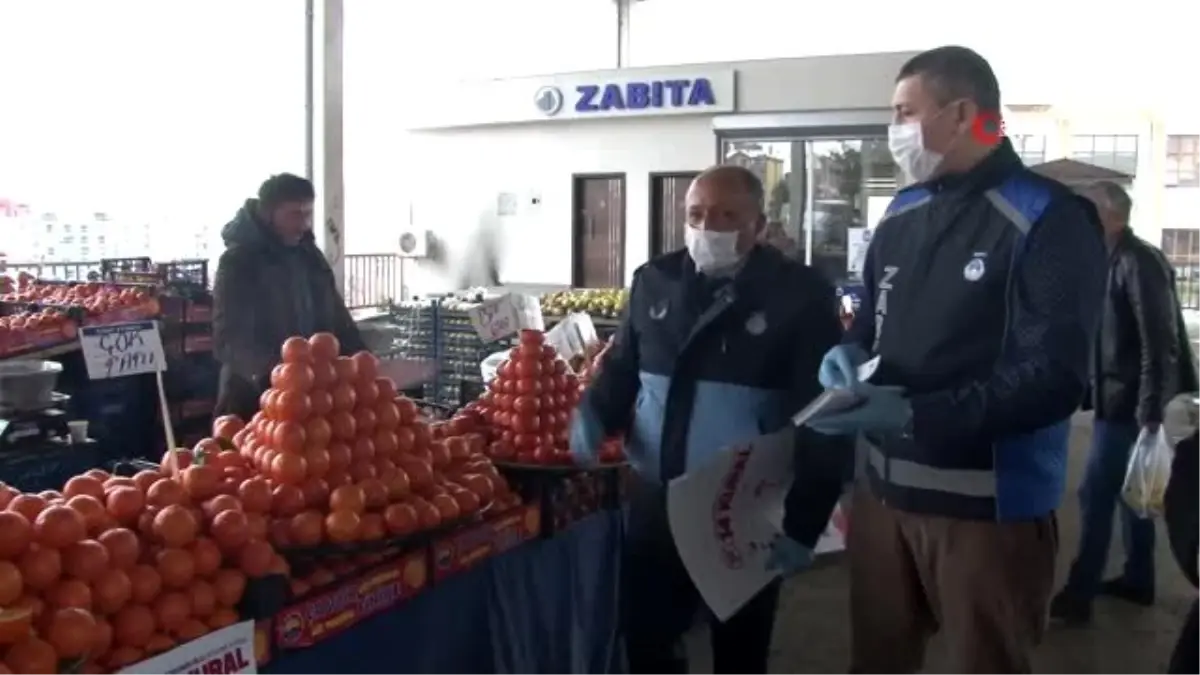 Pazar yerlerinde hem el dezenfektanı uygulaması başladı hem de "14 kural" broşürü dağıtıldı