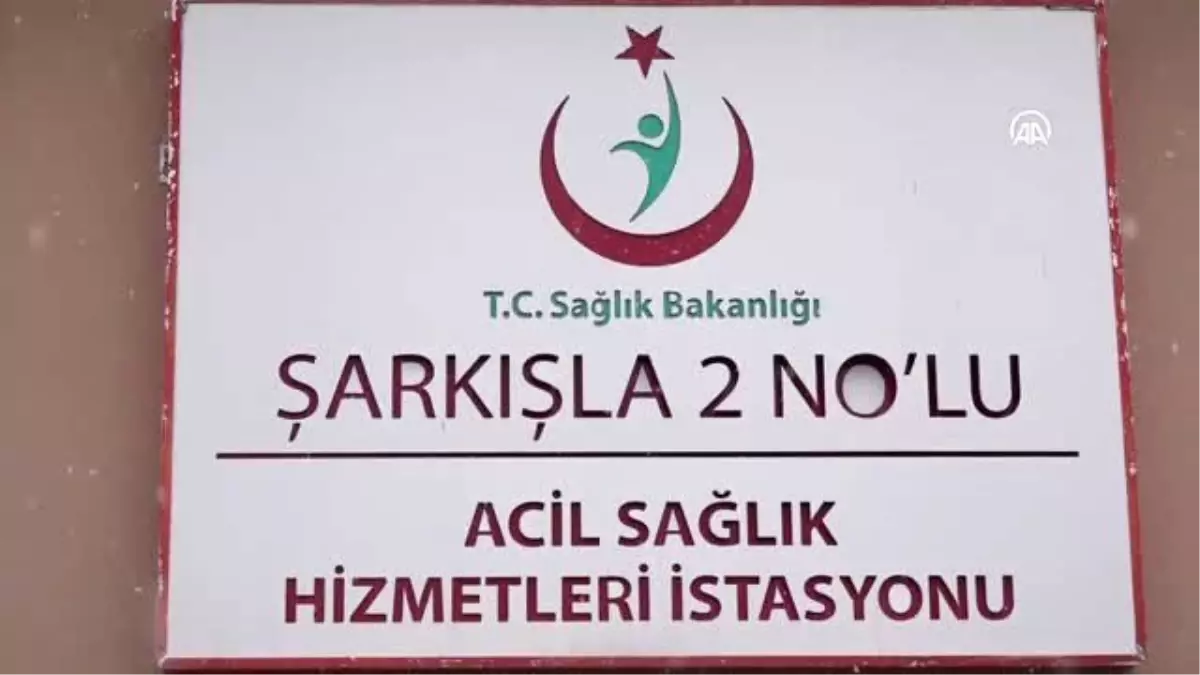 Şarkışla\'da hastane çalışanlarından "evde kal" çağrısına destek