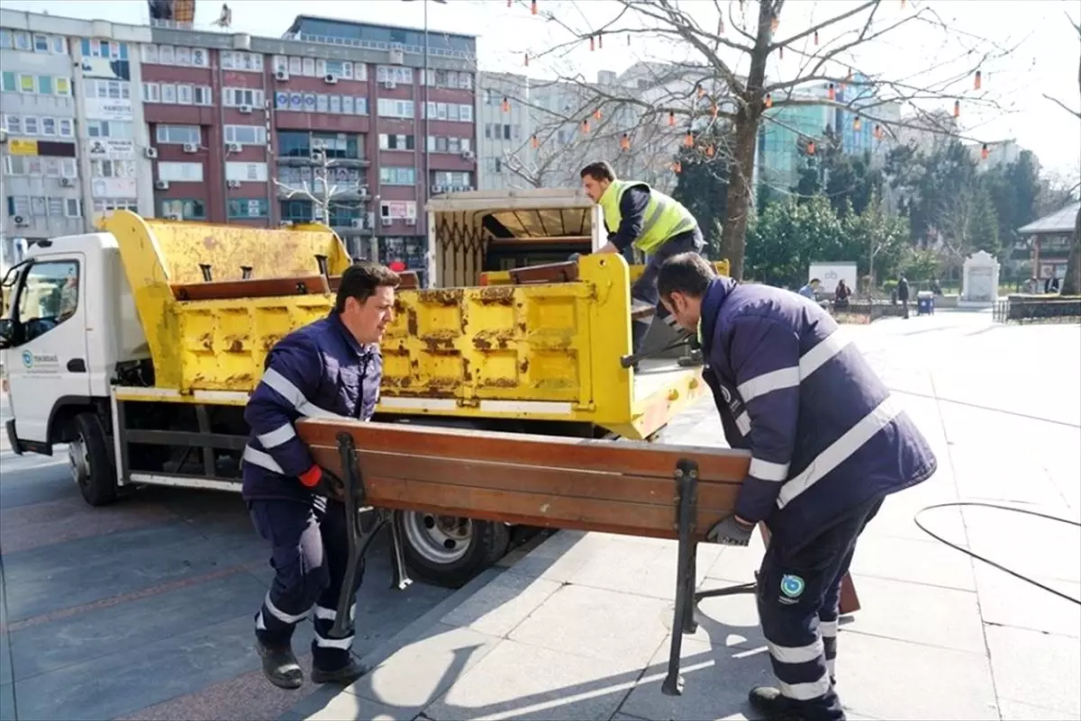 Tekirdağ\'da koronavirüs nedeniyle banklar kaldırıldı