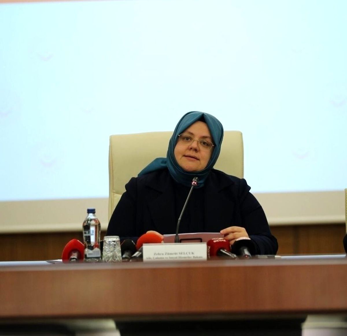 Bakanlıktan 2 milyon haneye maddi destek