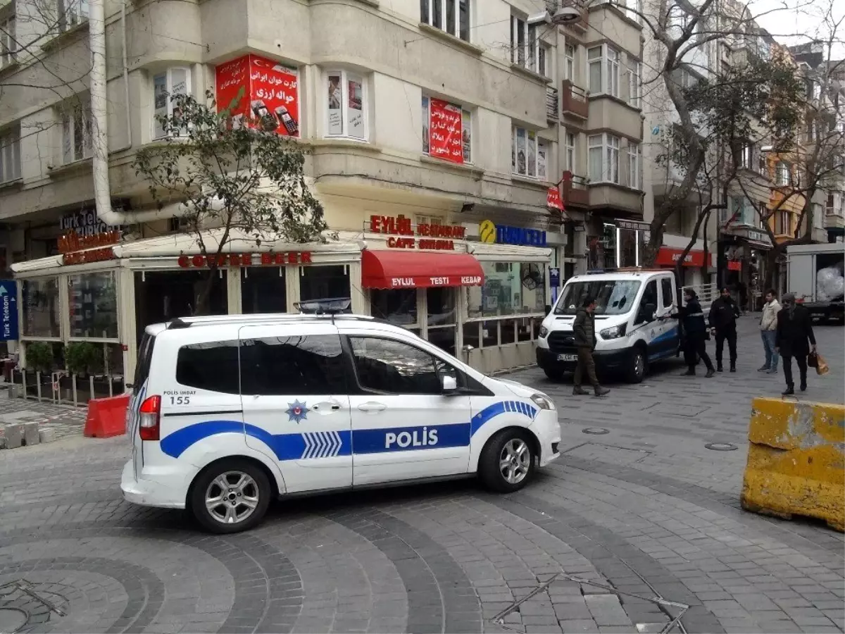 Beyoğlu\'nda lokanta ve iş yerlerine korona virüs denetimi