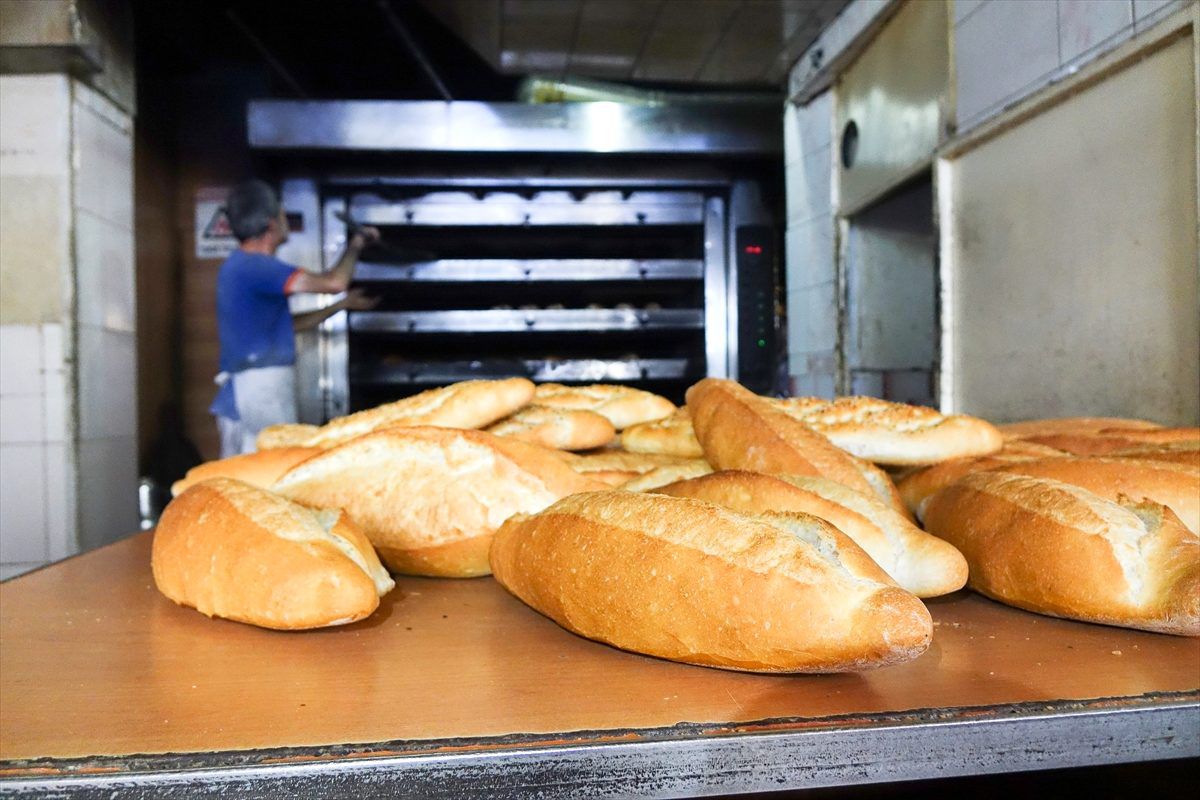 Burhaniye\'de açıkta ekmek satışı yasaklandı