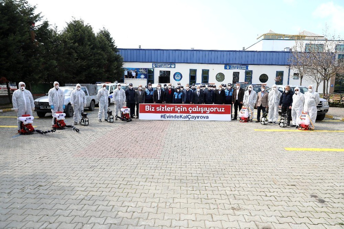 Çiftçi, " Biz sizler için çalışıyoruz, evinde kal Çayırova"