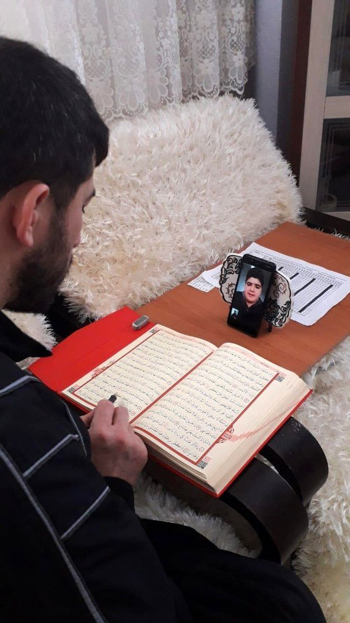 Gemlik\'te Kur\'an kurslarında uzaktan eğitim