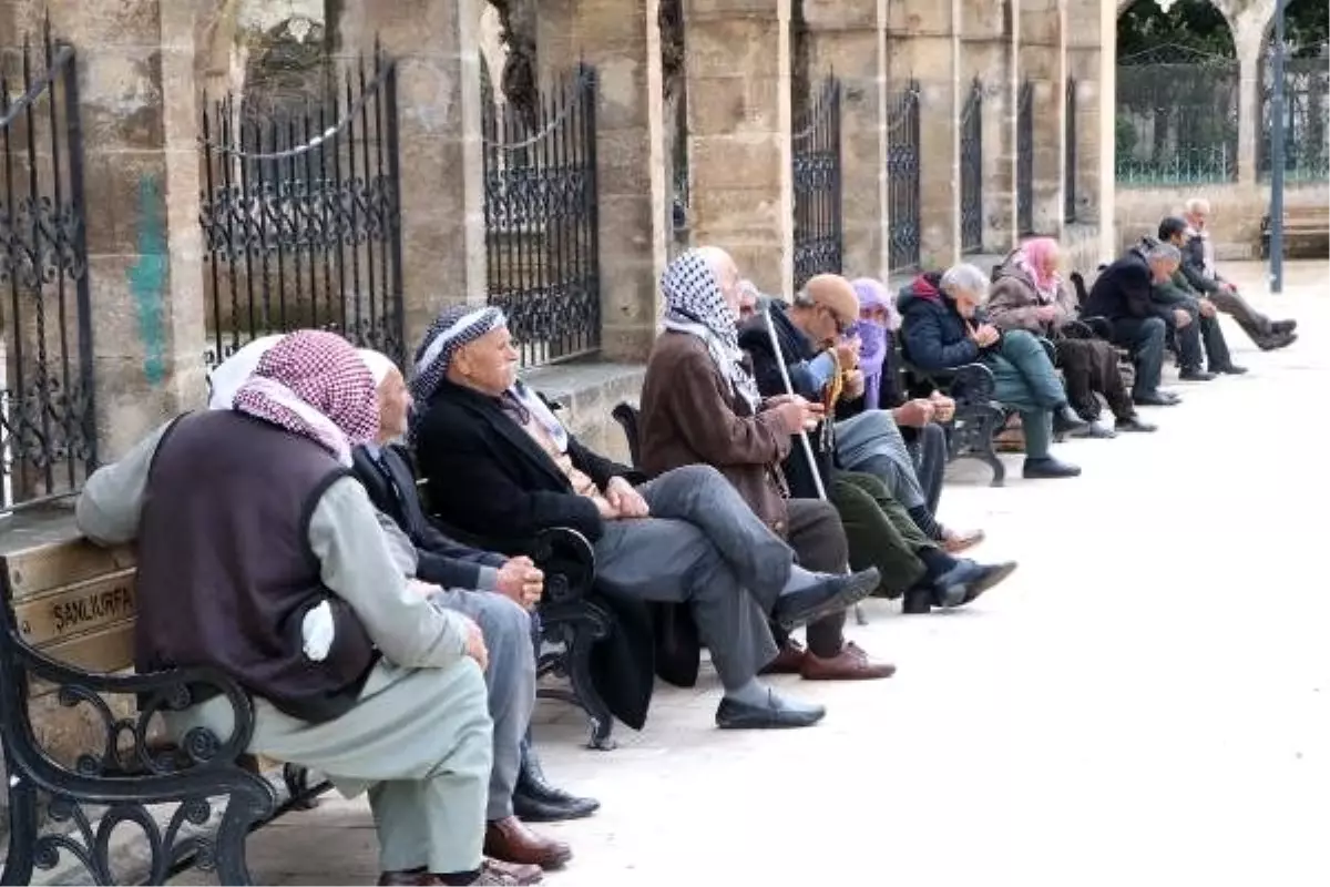 Şanlıurfa\'da banklar kaldırıldı