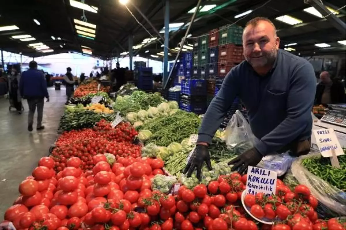 \'Seçmeden al\' uygulamasında pazar esnafı anlayış bekliyor