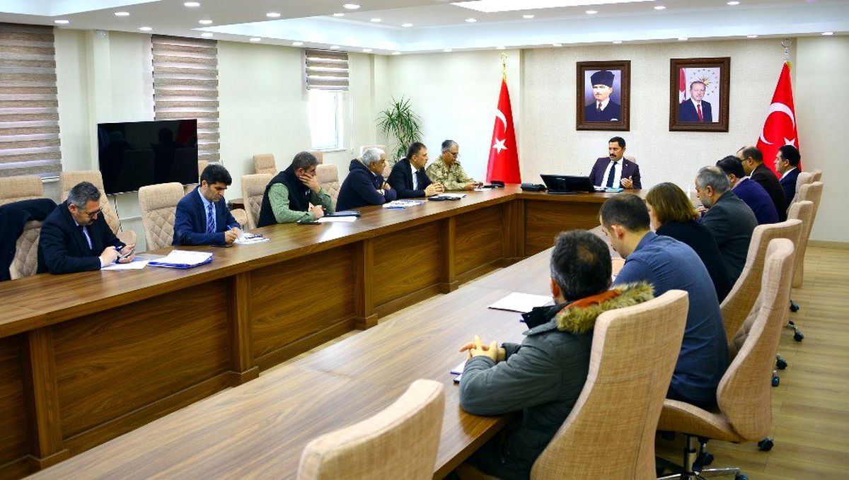 65 yaş ve üstünün ihtiyaçları Valilikçe karşılanacak