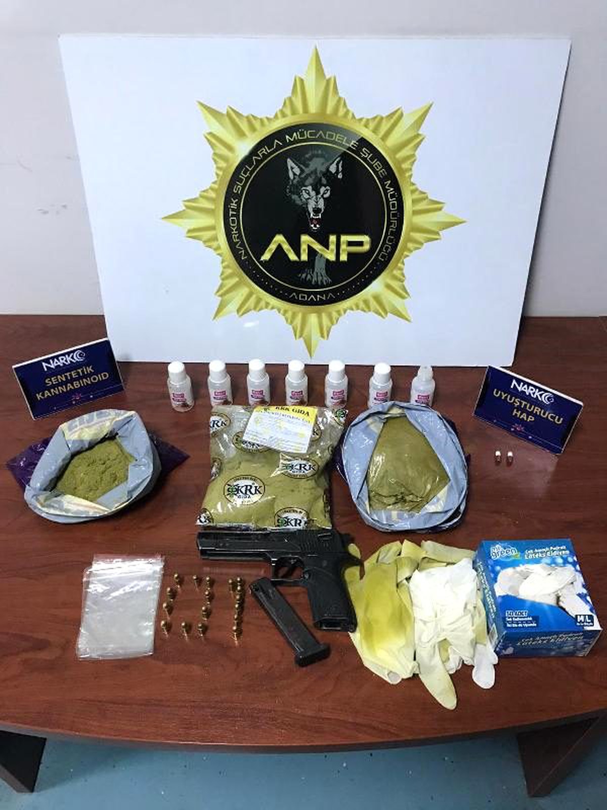 Adana\'da uyuşturucu ticaretine 2 tutuklama
