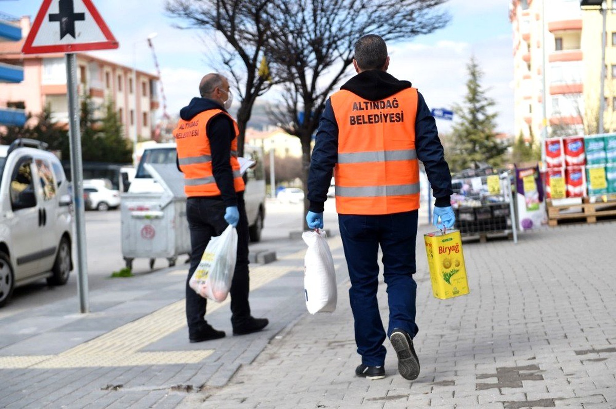Altındağ\'da 60 yaş üstü vatandaşlara alışveriş desteği