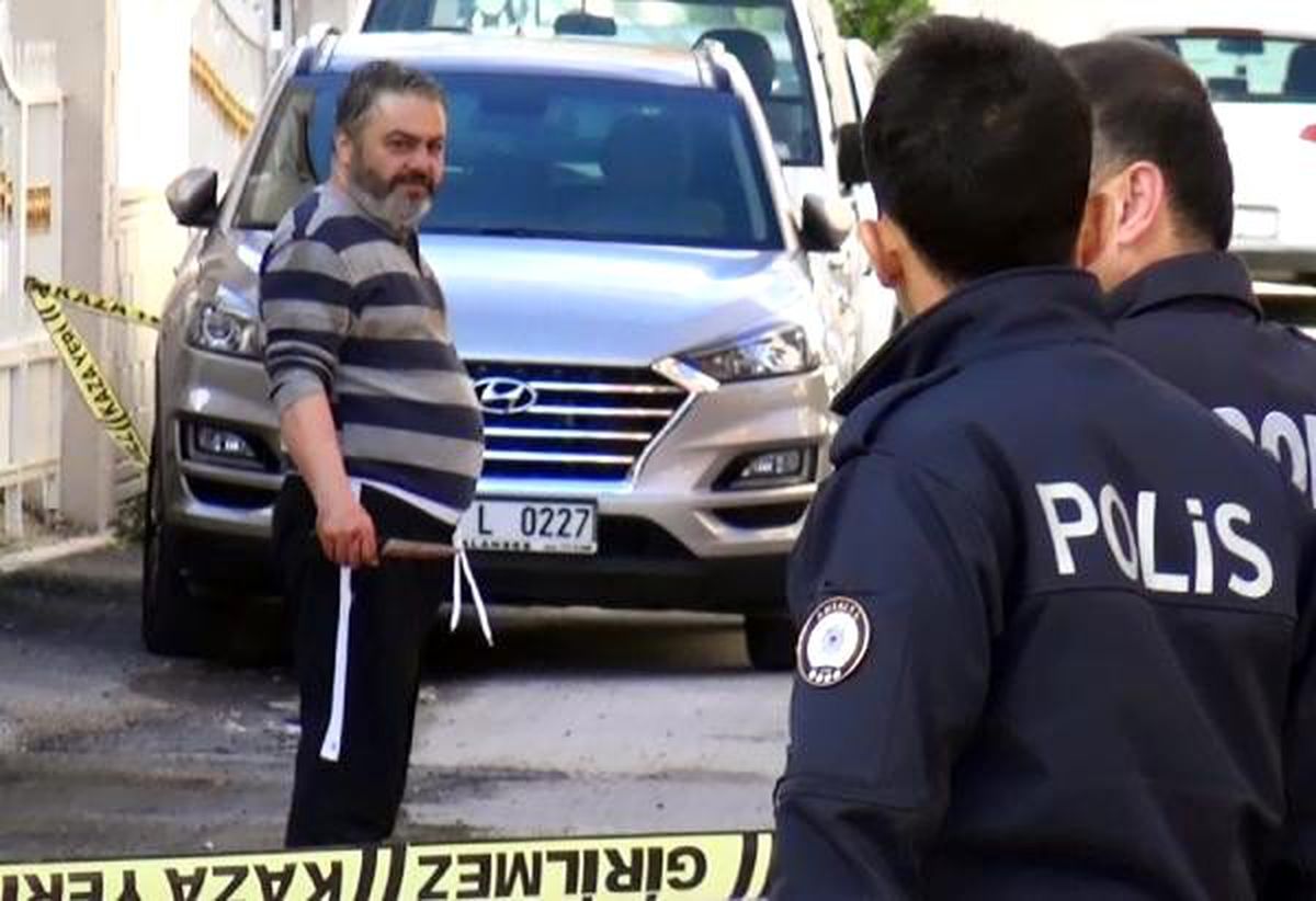 Babasını öldürüp, annesini yaralayan şizofreni hastası tutuklandı