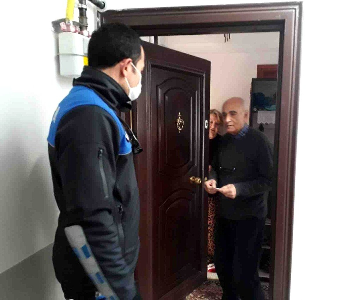 Balıkesir\'de valilikten yaşlı vatandaşlara destek