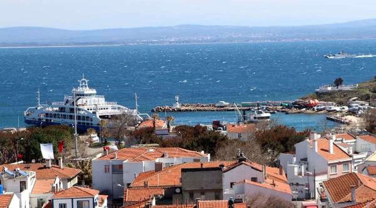 Çanakkale\'de 65 yaş üstü kişiler feribotlara binemeyecek
