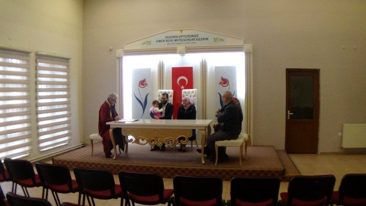 Çanakkale\'de nikah törenlerine katılım 10 kişi ile sınırlandırıldı