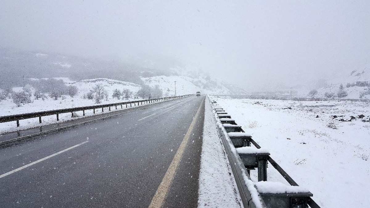 Doğu\'da buzlanma, don ve çığ uyarısı