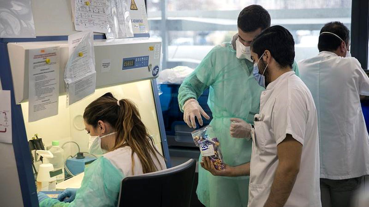 Fransa\'da ilk kez Covid-19 nedeniyle bir doktor öldü: Emekli hekim salgın için göreve dönmüştü