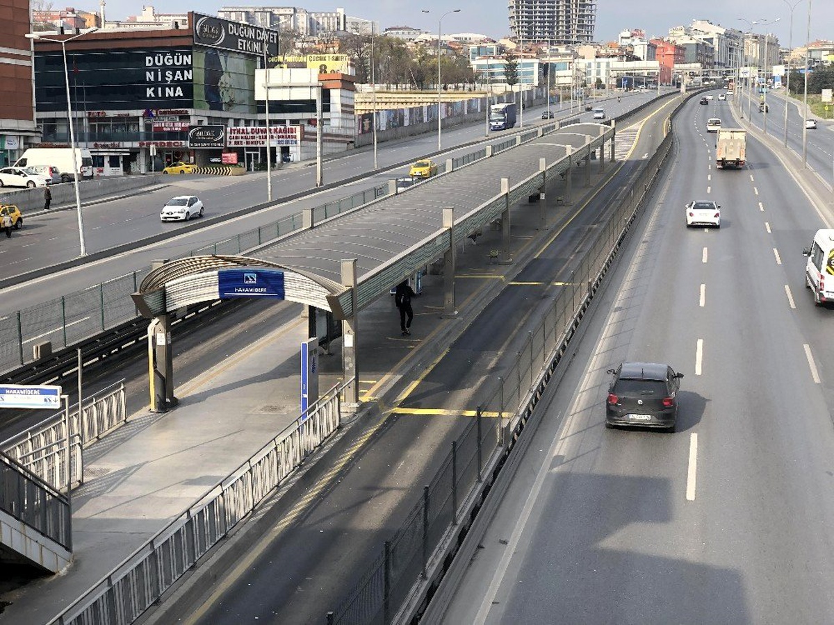 İstanbul\'da trafik yoğunluğu tarihi değeri gördü