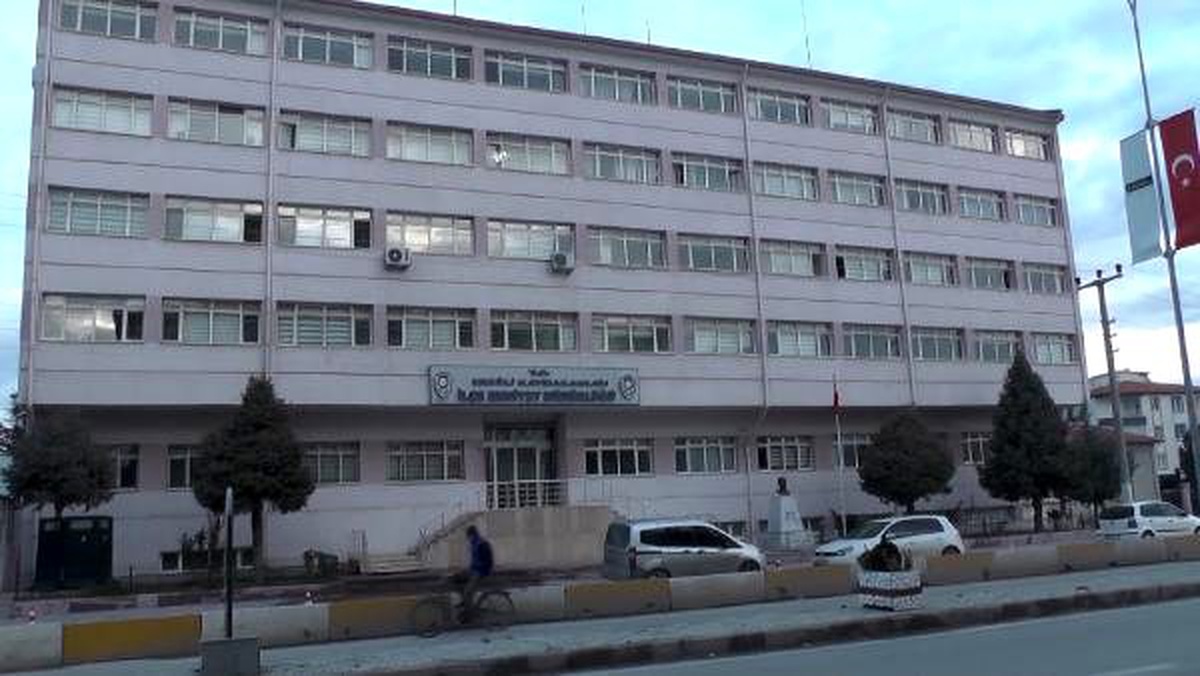 Konya\'da, 65 yaş yasağına uymayan 2 kişiye para cezası